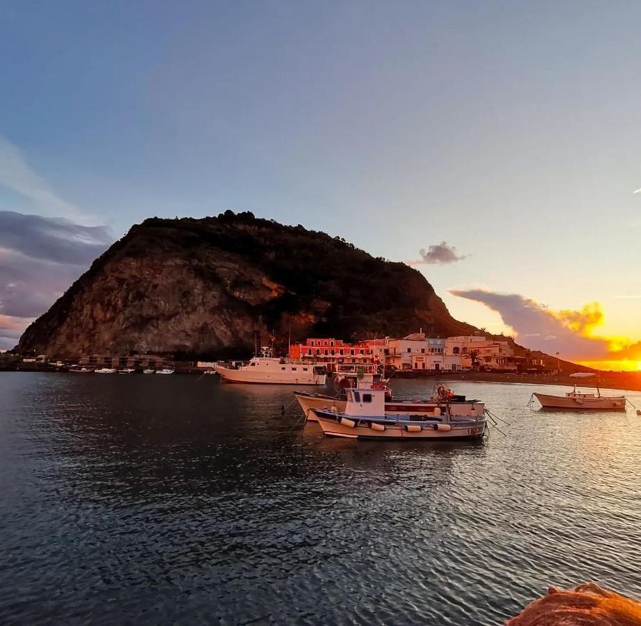 Mare Nostrum - Beachfront House - Sant'Angelo Ischia المظهر الخارجي الصورة
